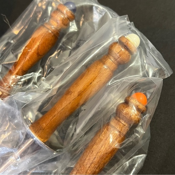 Set of 8 Japanese Stainless Steel Fondue Forks w/Wooden Handles Colored Ends - Picture 4 of 5